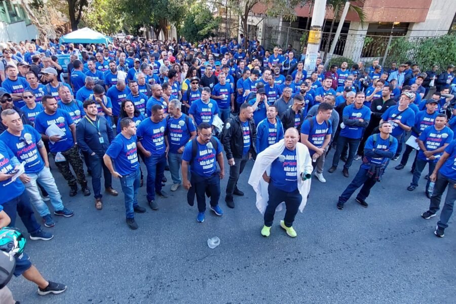 20250617_142616-scaled-900x600 Data Base 2025