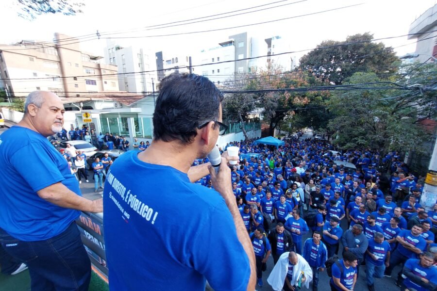 20250617_142655-scaled-900x600 Data Base 2025