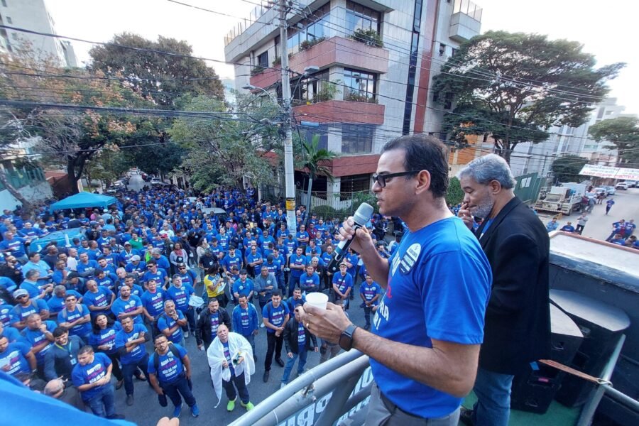 20250617_142734-scaled-900x600 Data Base 2025