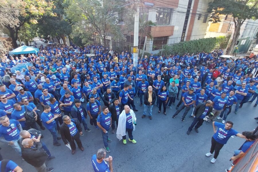 20250617_143617-scaled-900x600 Data Base 2025