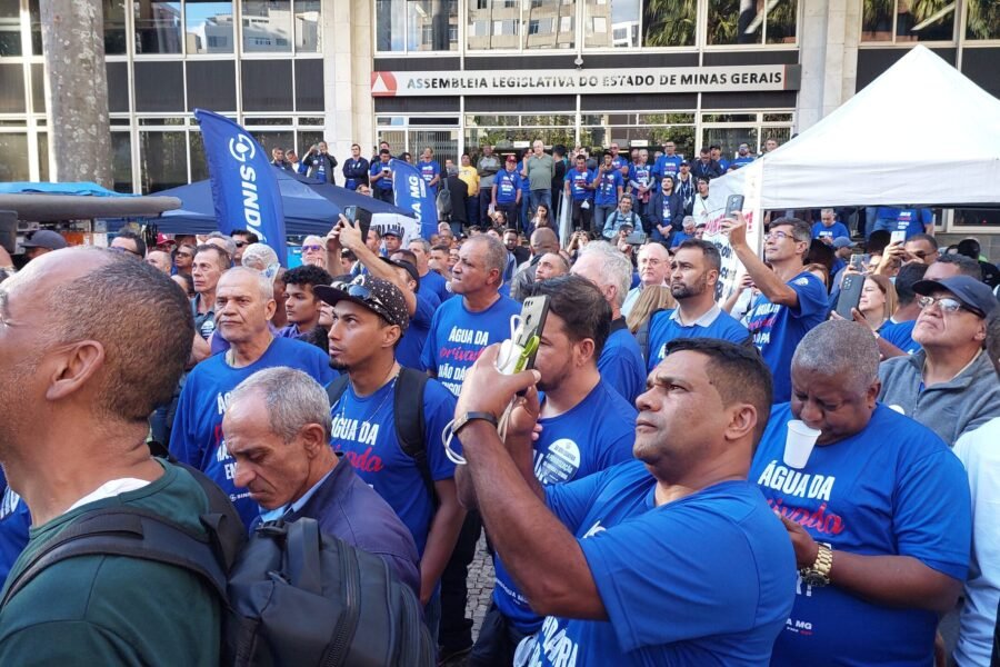 20250617_160234-scaled-900x600 Data Base 2025