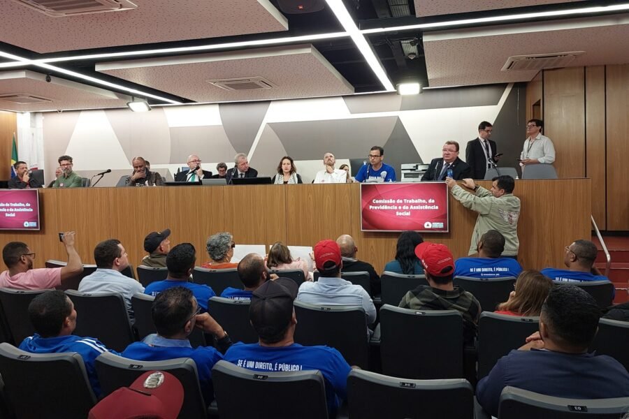 20250617_174232-scaled-900x600 Data Base 2025